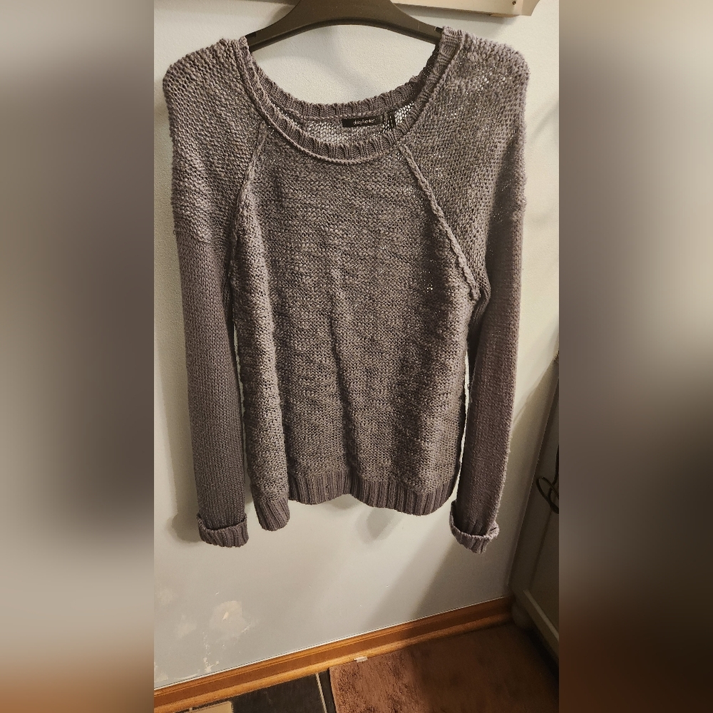 🍉Daisy Fuentes Women's Gray Sweater